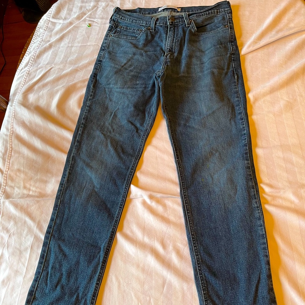 Levi jeans 32x34 athletic fit